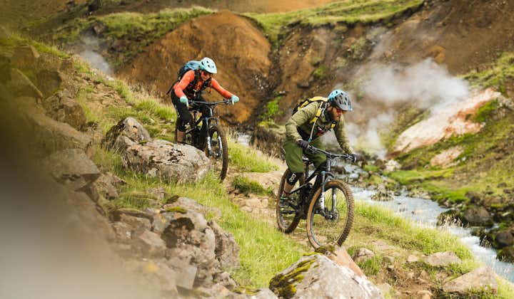 Bike through the gorgeous geothermal landscapes near Hveragerdi on this 3-hour e-mountain bike tour for advanced riders.