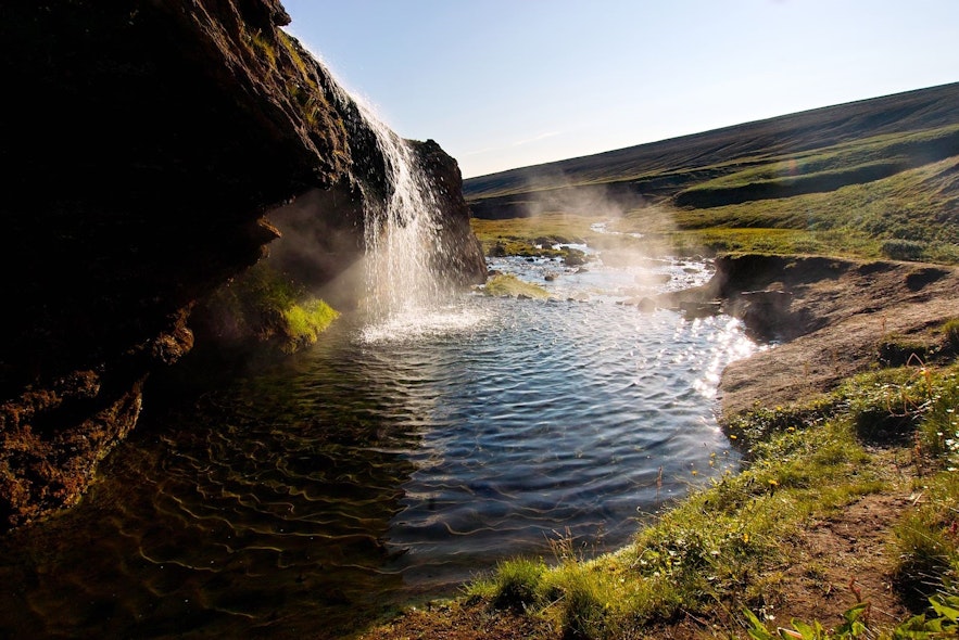 You can bathe at the Laugarvellir hot waterfall in Icelandic nature