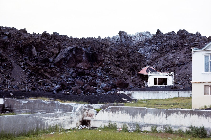Over 400 houses were covered in lava and a further 400 were damaged in the 1973 eruption