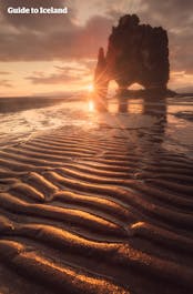 흐비세르쿠르는 북서부 아이슬란드에 있는 암석으로, 태양에 의해 돌로 변한 트롤을 형상화했다고 전해집니다.