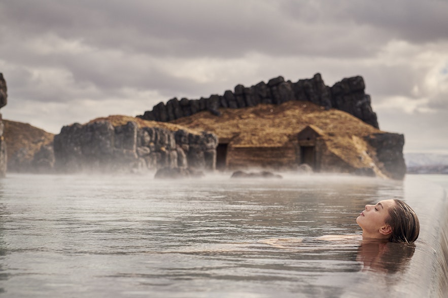 冰岛的天空之湖一年四季都适合游览