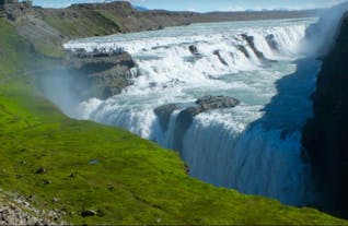 Experience the grandeur of gulfoss waterfall on our comfy SUV adventure.