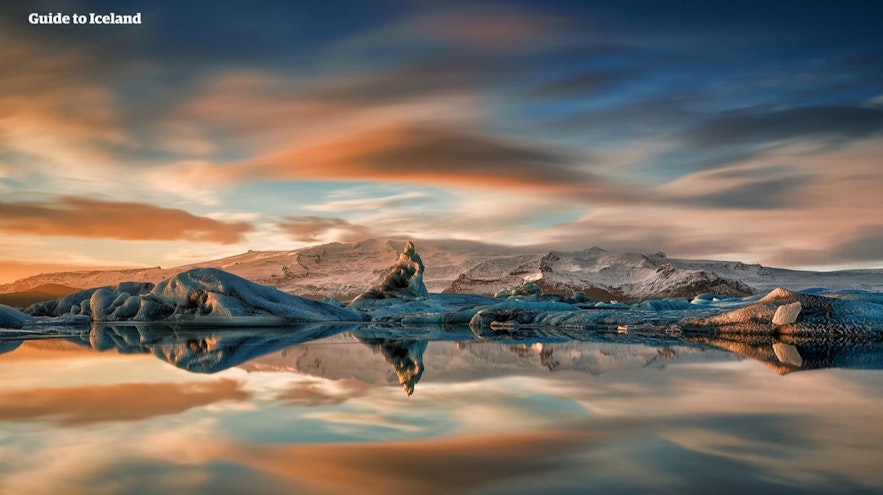 The Jokulsarlon glacier lagoon provides some amazing photo opportunities and you can stay in a luxury hotel nearby