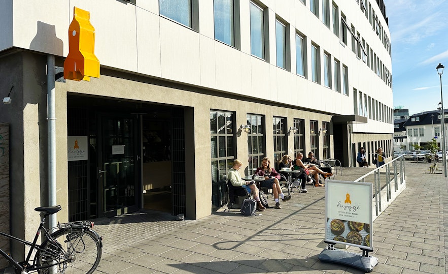Hygge是雷克雅未克的一家丹麦风格面包店，与Grandi by Center Hotels位于同一栋建筑内。