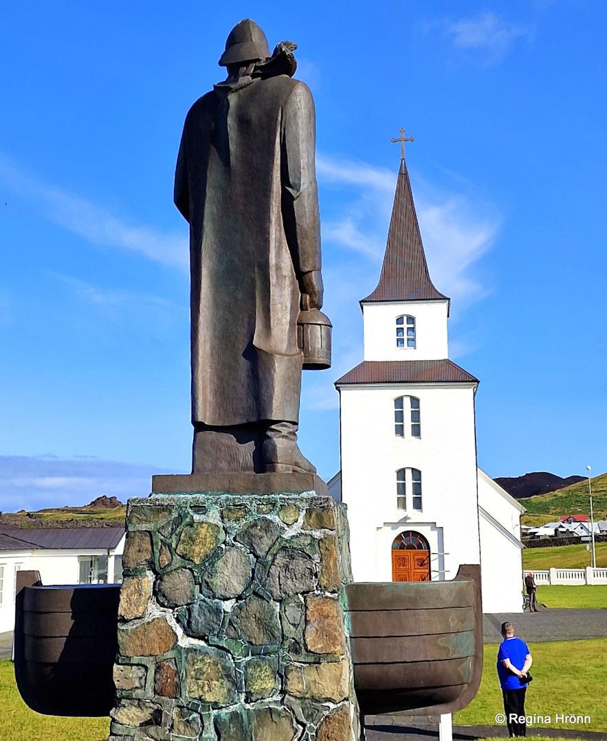A modern-day Viking - the Heroic Deed of the Fisherman Guðlaugur Friðþórsson in the Westman Islands