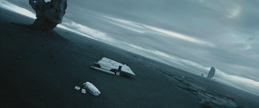 Diffusione di un siluro sulla spiaggia di Reynisfjara nel film Star Trek: Into Darkness