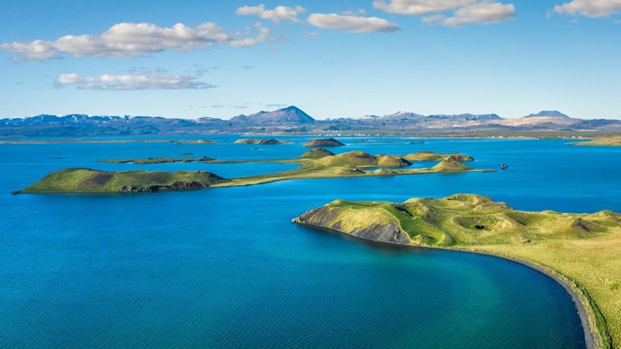 아이슬란드 북부의 상징적인 명소인 미바튼 호수