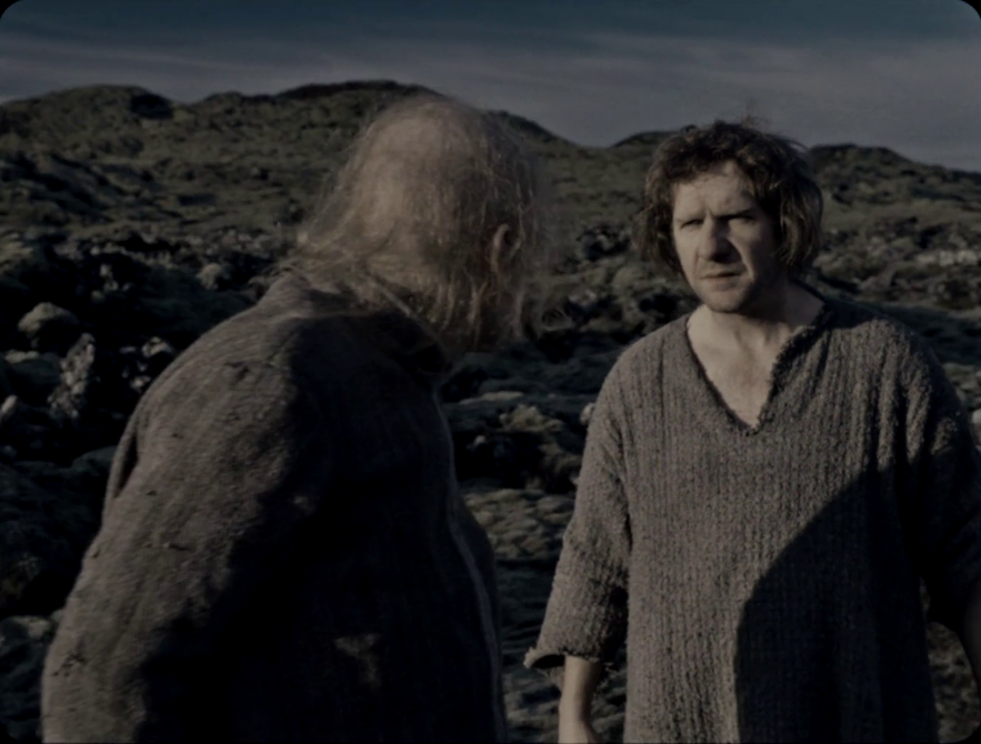 Champ de lave moussue en Islande dans le film de 2011 Faust