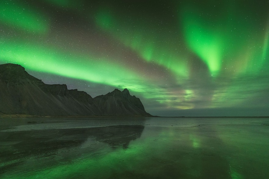 冰岛是拍摄北极光的最佳地点之一
