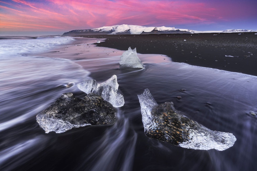 冰岛南岸的钻石冰沙滩