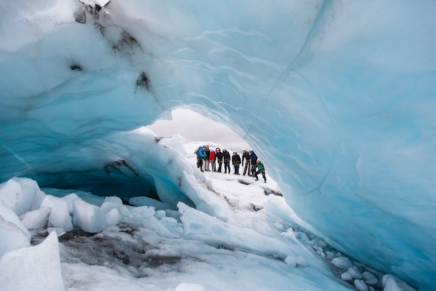 冰岛Falljökull冰川徒步。