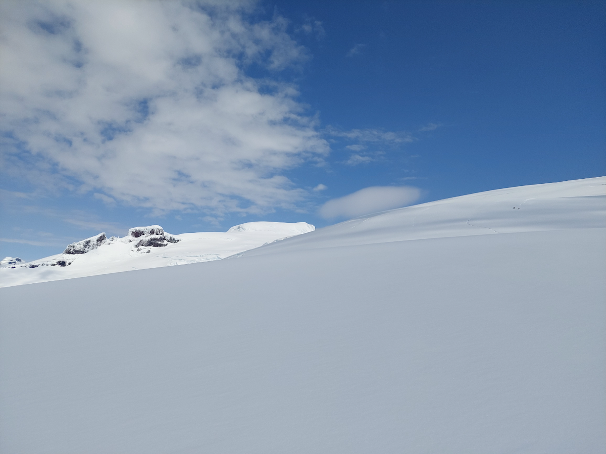 Extreme 14-Hour Hiking Tour of Hvannadalshnjukur Peak from Skaftafell ...