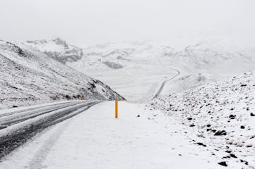 Driving in Iceland in March: The Ultimate Guide