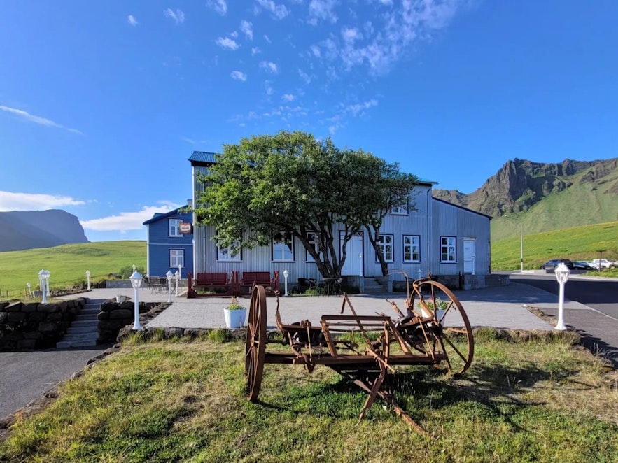 The building of Suður-Vík restaurant has pure Icelandic charm