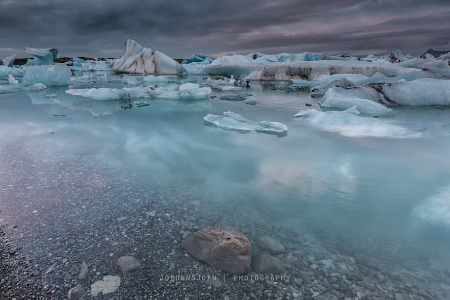 Jökulsárlón glacier lagoon in southeast Iceland