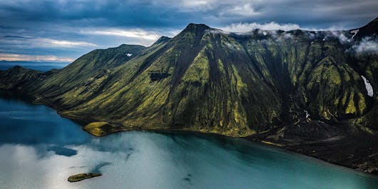 Lake Langisjor provides a stunning setting to start your 7-day hike through the Icelandic Highlands.