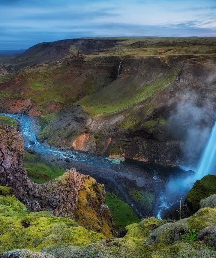 Der Háifoss ist der zweithöchste Wasserfall in Island
