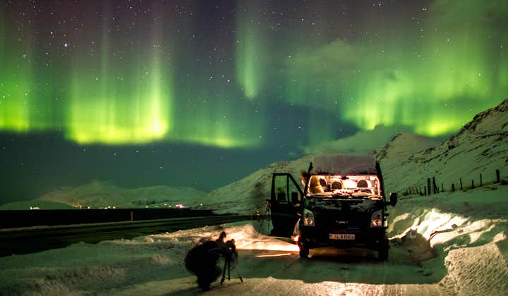 Les aurores polaires sont plus intenses en dehors de la ville d'Akureyri