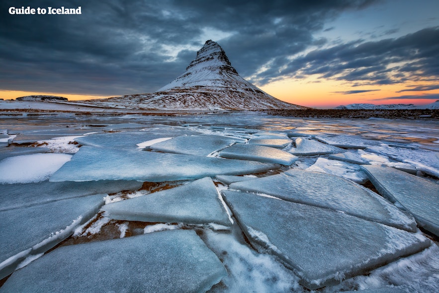 Isfullt landskap på Snæfellsnes, nær Kirkjufell