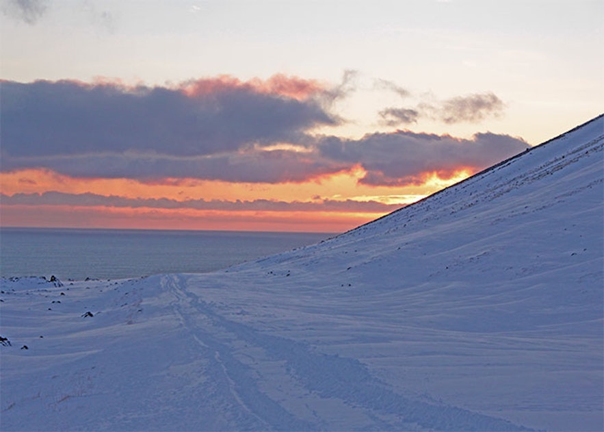 A mini expedition on Snæfellsjökull Glacier