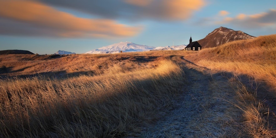 布迪尔黑教堂是冰岛西部非常受欢迎的地标。