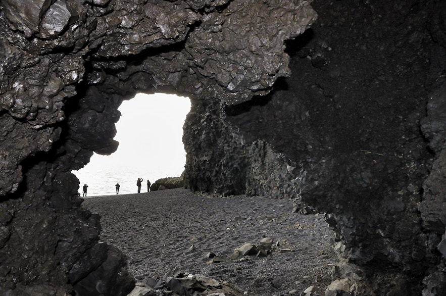 The Halsanefshellir cave in Reynisfjara is very dangerous