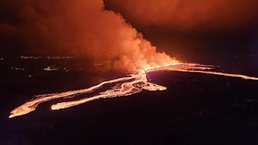 La erupción del Sundhnukagigar de marzo de 2024 vista a lo lejos