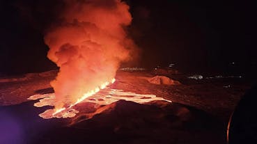 30-minutters helikoptertur til aktiv vulkan og sightseeing på Reykjanes udbrudsområde