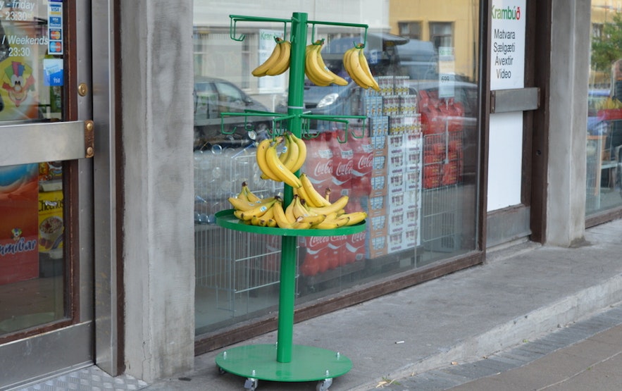 アイスランドでは好きなバナナだけ取って購入することができます