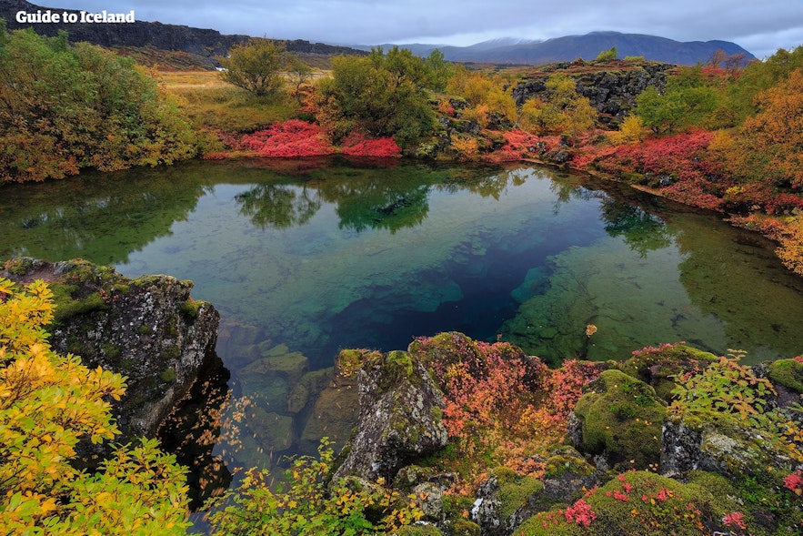 シンクヴェトリル国立公園の秋の風景