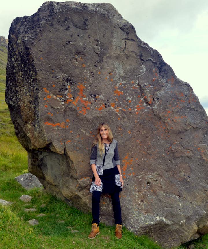The Sheriff's Wife at Burstarfell and the Elf-Rock in East Iceland - Icelandic Folklore