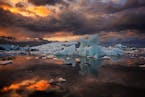 Jökulsárlón glacier lagoon in South Iceland is a treasure trove of beautiful ice sculptures.