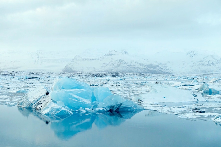 1月份的冰岛杰古沙龙冰河湖