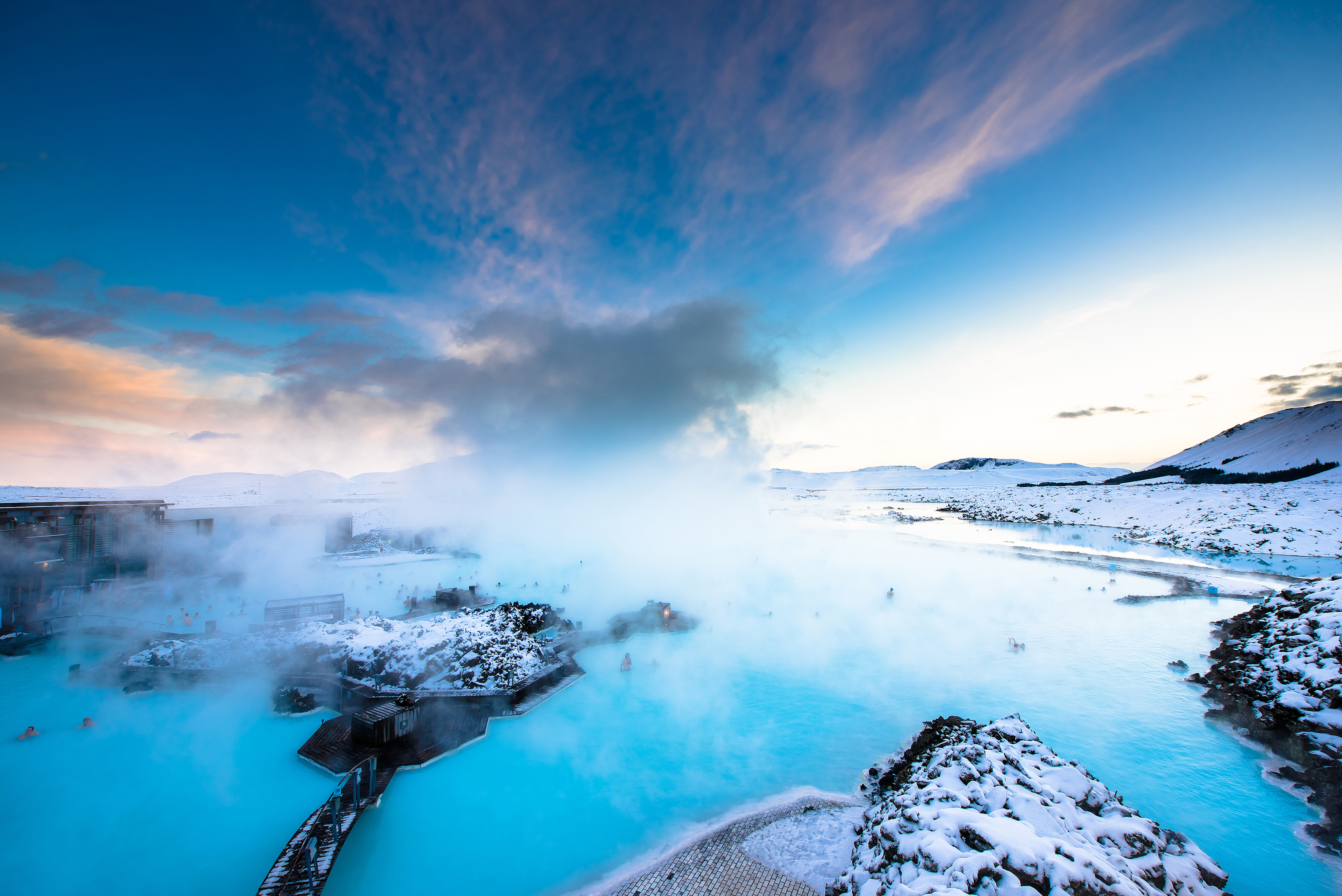 Maak optimaal gebruik van je laatste uren in IJsland door jezelf te verwennen in de Blue Lagoon.