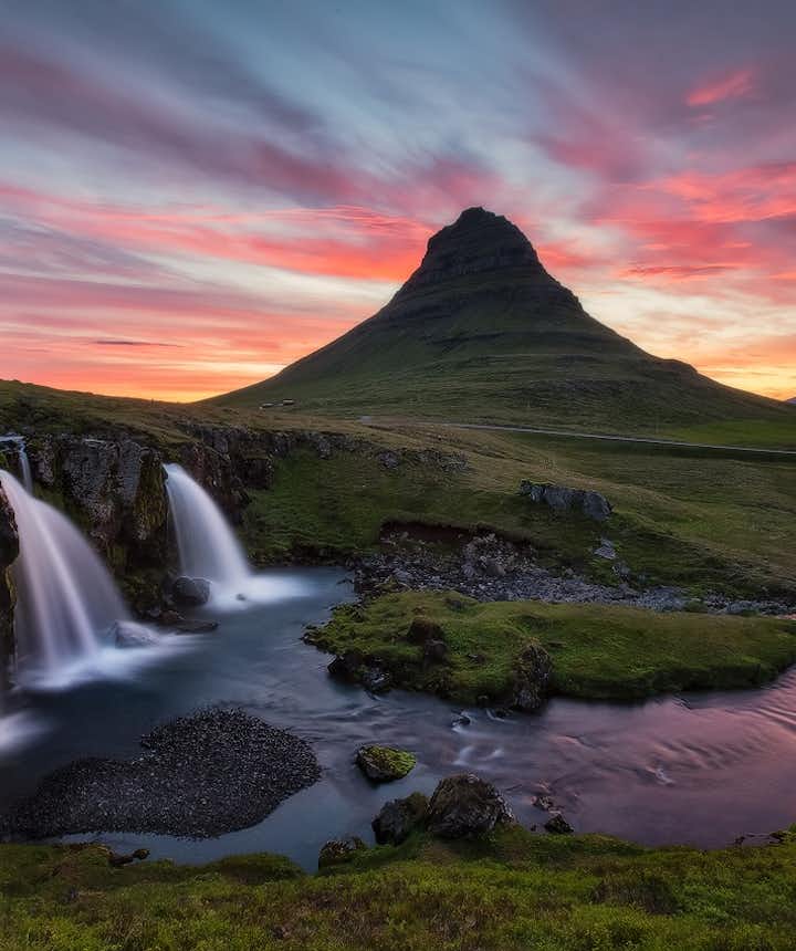 アイスランドの夏、ロマンチックな旅