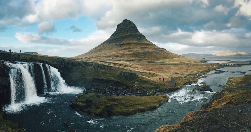 冰岛斯奈山半岛教会山Kirkjufell（草帽山）