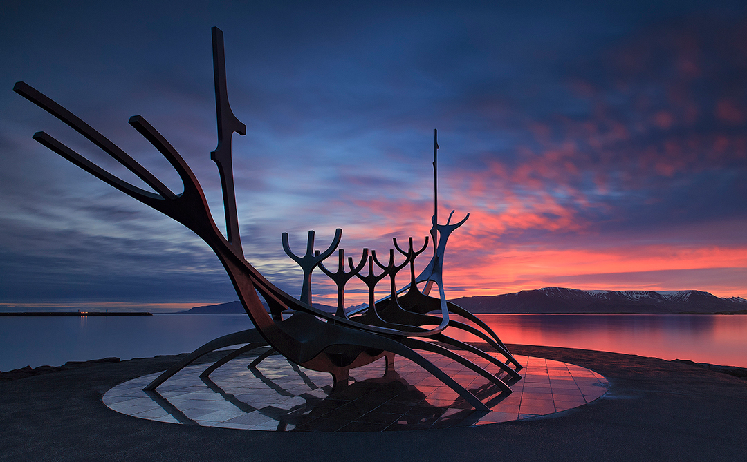 The Sun Voyager represents the spirit of Iceland: one of adventure and exploration into the unknown.