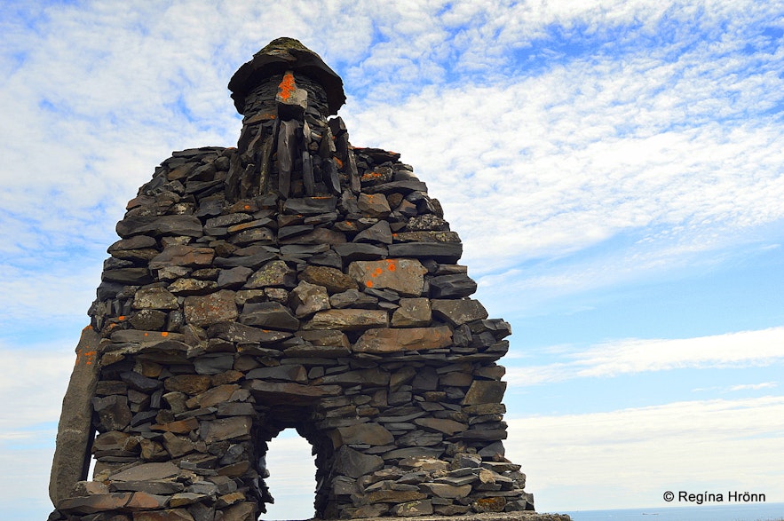 Bárður Snæfellsás monument at Arnarstapi