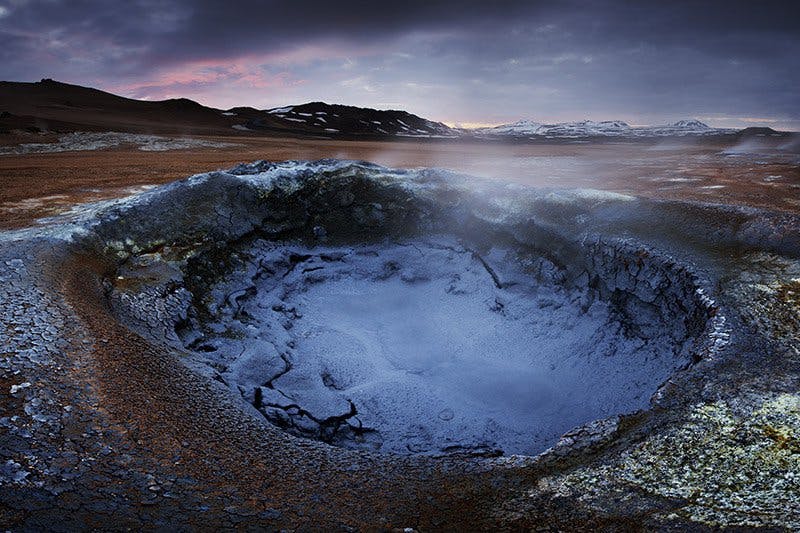 参加冰岛九日冰岛北部冬季摄影旅行团前往冰岛北部拍摄极致冬季美景