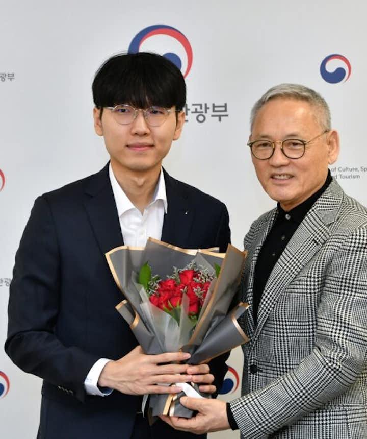 Minister Yoo In-chon, Shin Jin-seo, Won 6 Games