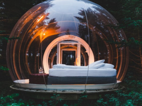 Have a magical experience at a bubble room offered at the Buubble Ölvisholt hotel in Selfoss.