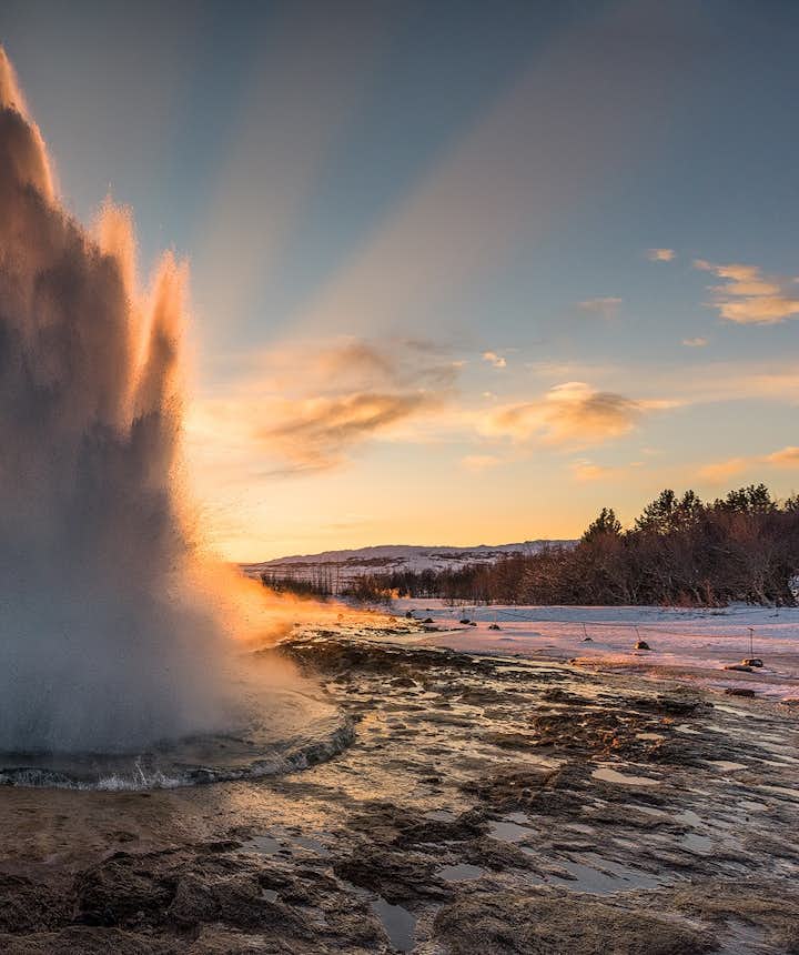 冰岛黄金圈著名的史托克间歇泉