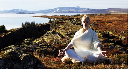 Yoga in Iceland cover - copy copy.jpg