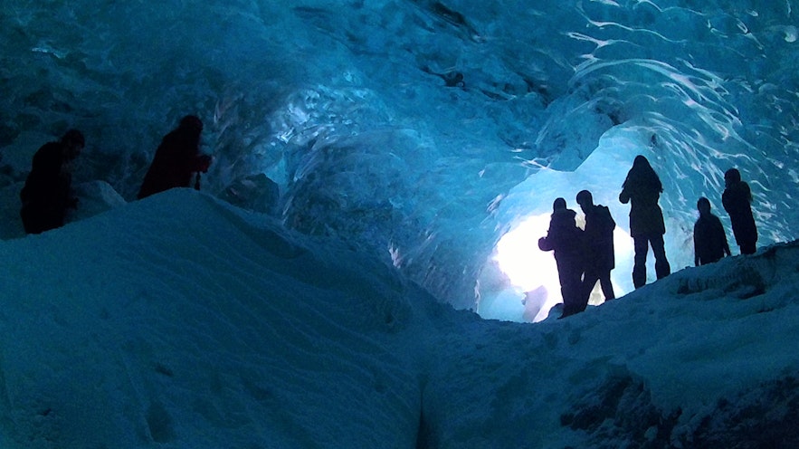 L'intérieur d'une grotte de glace en Islande