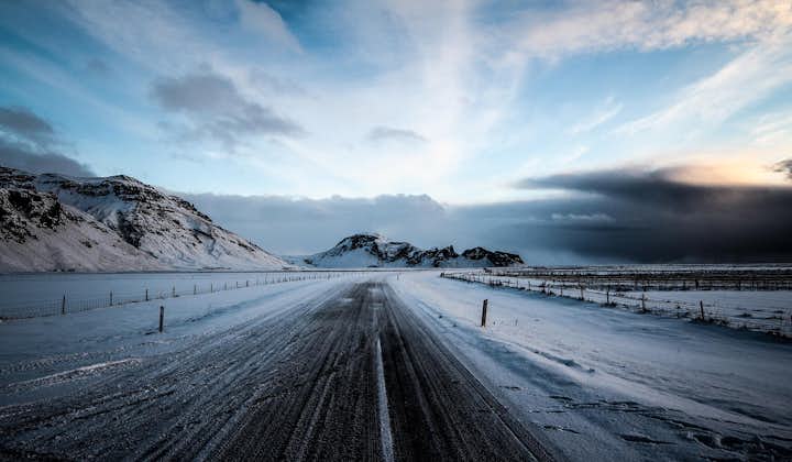 Driving along the ring road of Iceland guarantees spectacular mountain views on each side.