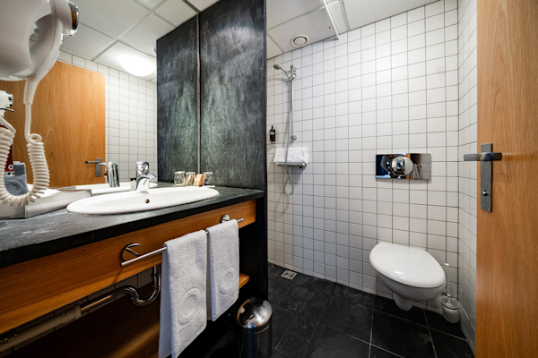 A bathroom at Center Hotels Klopp in Reykjavik.