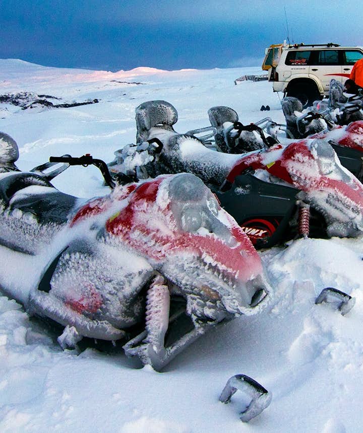 冰岛的雪地摩托、冰原摩托