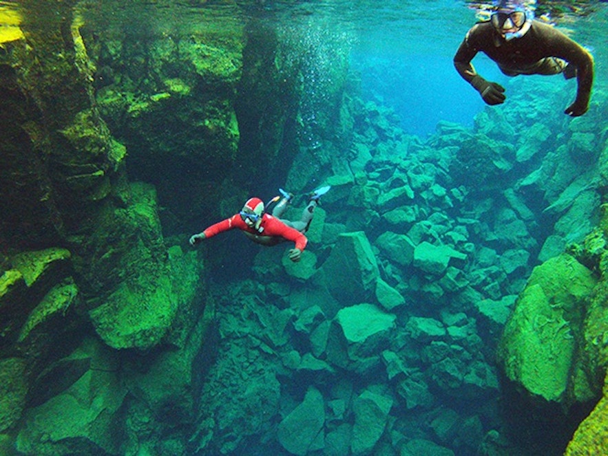 アイスランドで泳ぐ！