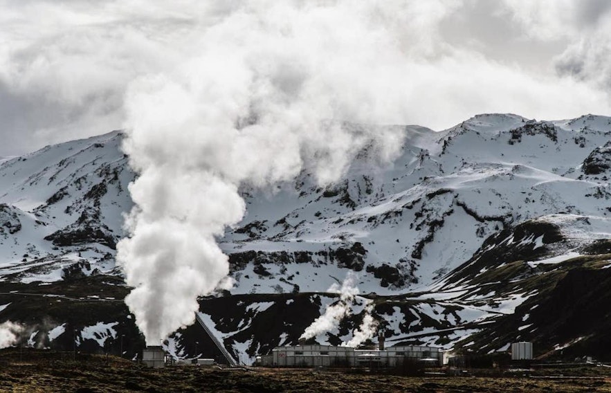 Steam rising from the valley of Nesjavellir.