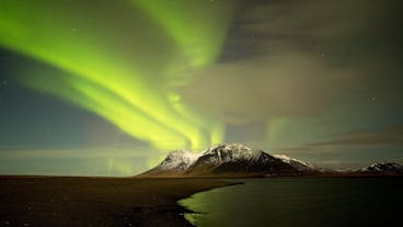 When the magical Northern Lights decide to dance over Iceland's mountainscapes, a photographic opportunity should not be missed.